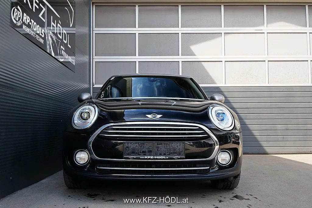 Mini MINI Clubman Cooper D Image 3